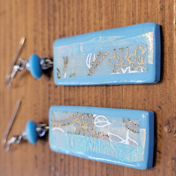 Blue hook long rectangle print earrings - Picture 3 of 4